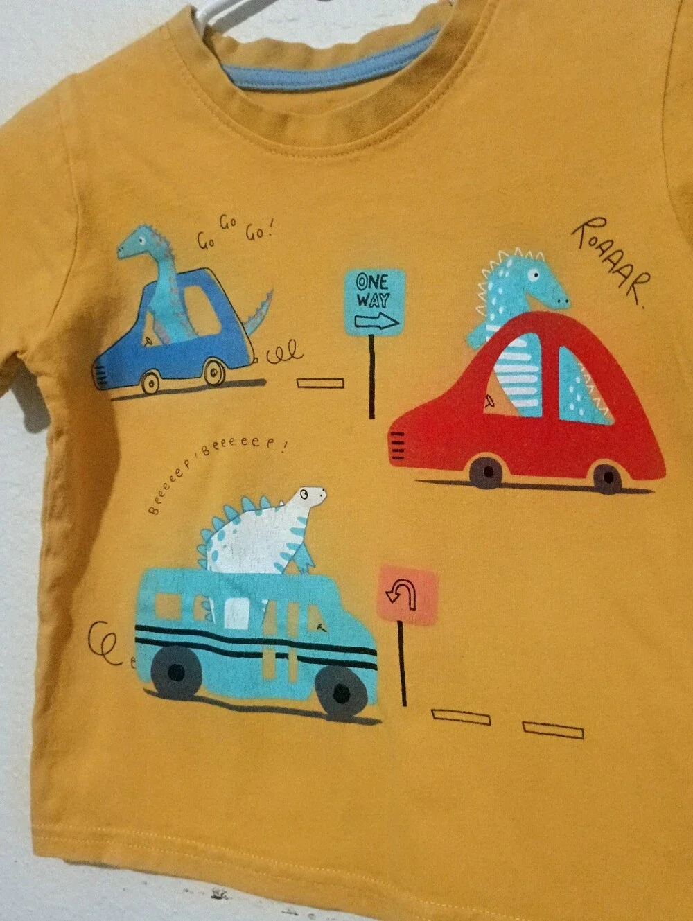 4/$15 Set of 2 Short Sleeve Graphic Tshirts, 2T